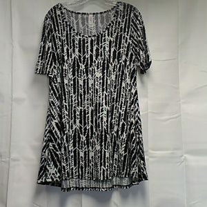 Lularoe Perfect Tee